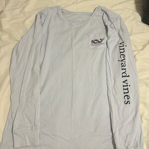 Vineyard vines top